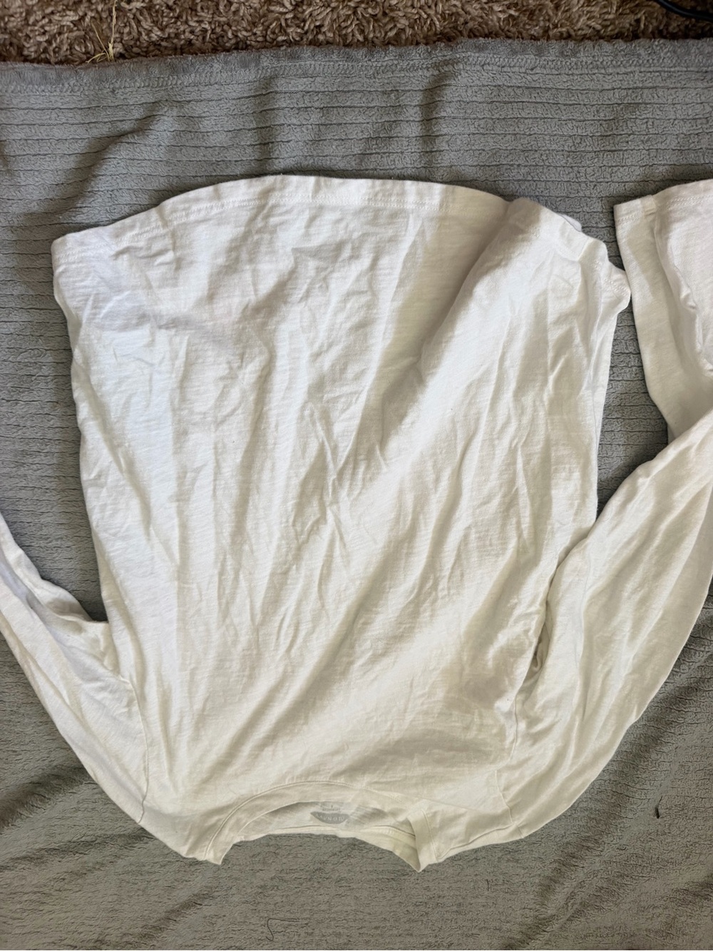 Old Navy White Long Sleeve Tee